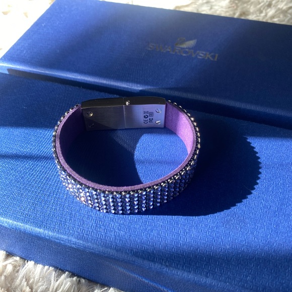 Swarovski 💯 Authentic - Picture 9 of 10